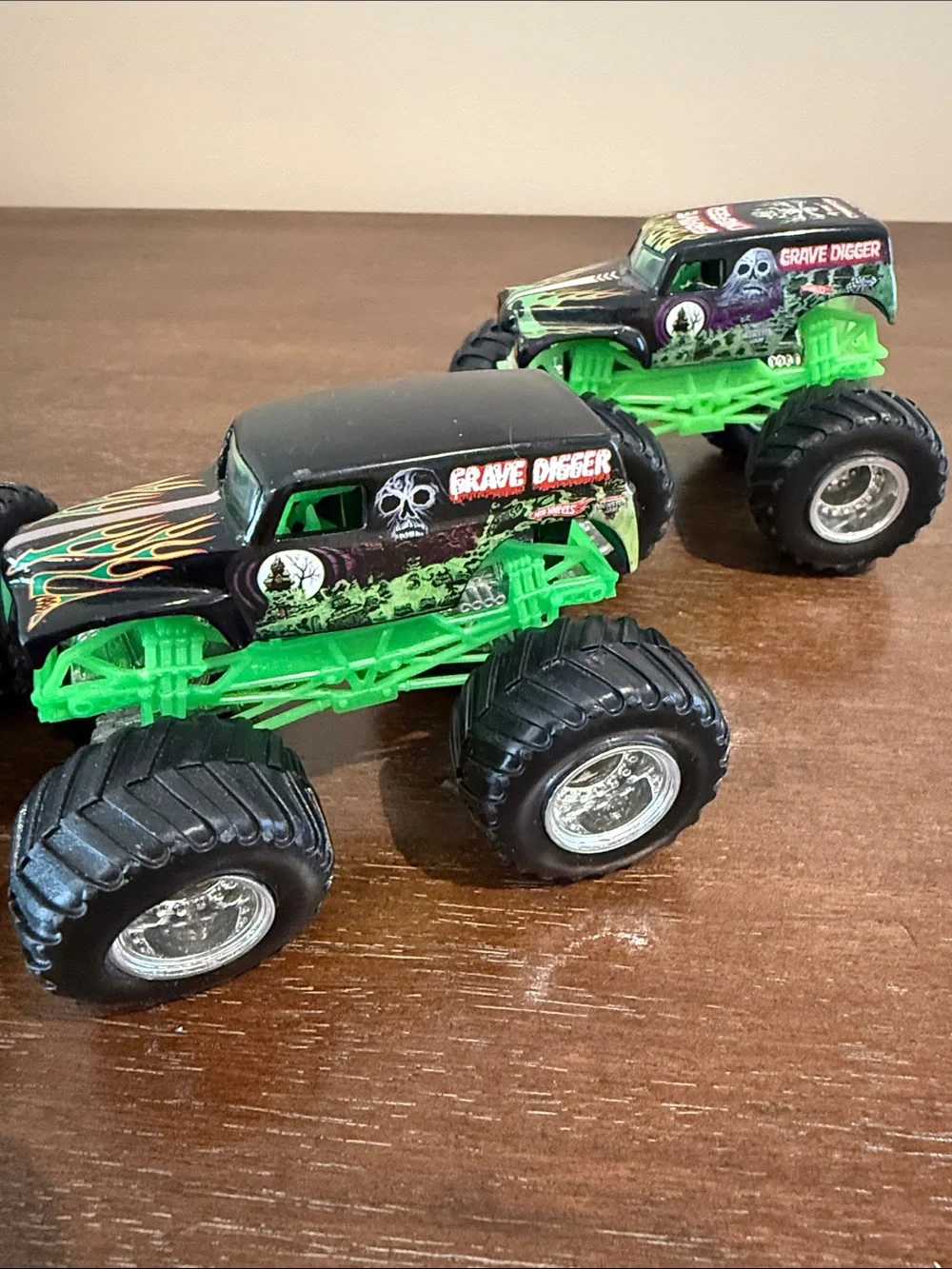 Monster Jam Diecast Monster Trucks Crushstation, Grave Diggers and Prowler
